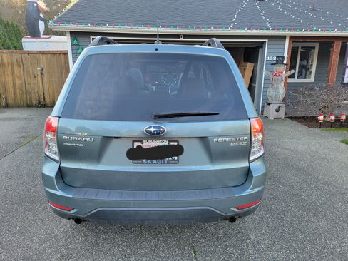 Used 2013 Subaru Forester 2.5X Premium w/ All-Weather Plus Pkg image 4