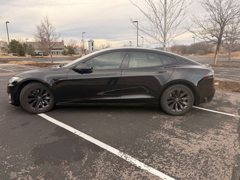 Used 2018 Tesla Model S 100D image 2