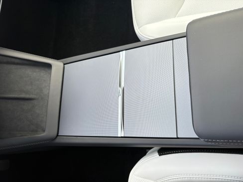 Used 2025 Tesla Model 3 Long Range image 20