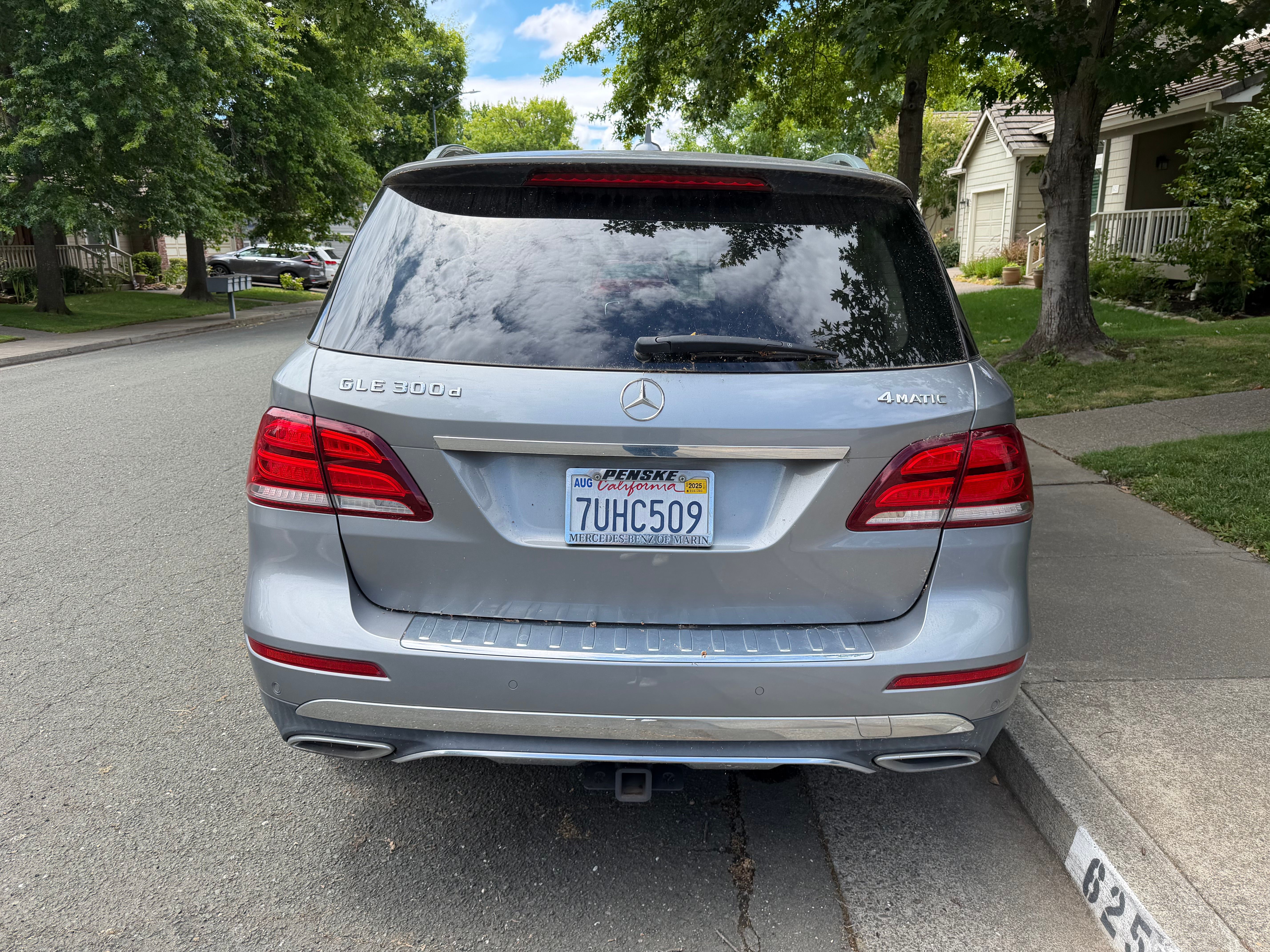 Used 2016 Mercedes-Benz GLE 300d 4MATIC image 2
