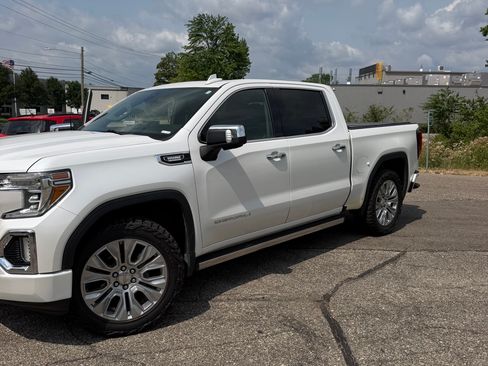 Used 2020 GMC Sierra 1500 Denali w/ Denali Ultimate Package AWD/4WD image 6