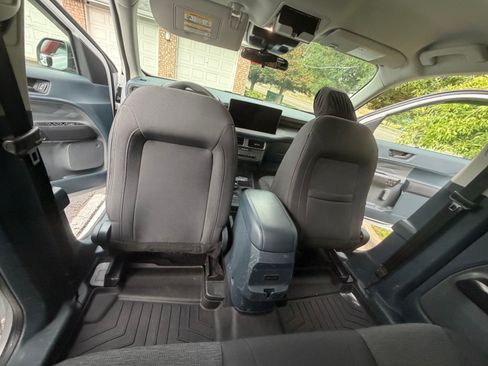 Used 2025 Ford Maverick XL w/ Equipment Group 101A AWD/4WD image 19