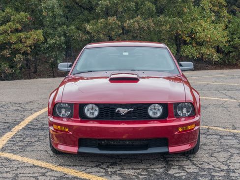Used 2008 Ford Mustang GT Premium image 2