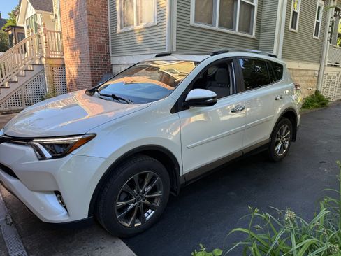 Used 2017 Toyota RAV4 Limited w/ Protection Package AWD/4WD image 8
