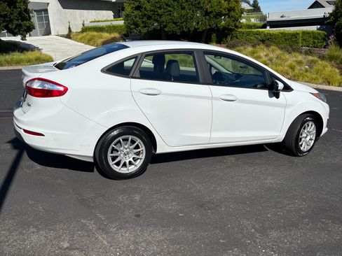 Used 2019 Ford Fiesta S FWD image 8