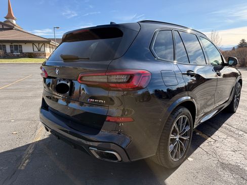 Used 2020 BMW X5 M50i image 9