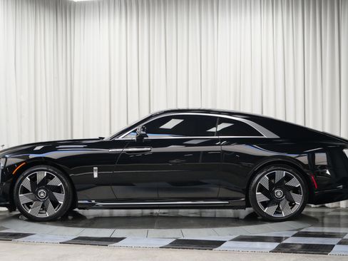 Used 2025 Rolls-Royce Spectre w/ Spectre Launch Package image 5