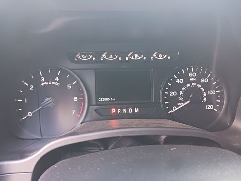 Used 2020 Ford F150 XL w/ Equipment Group 101A Mid image 4