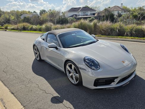 Used 2024 Porsche 911 Targa 4S image 8