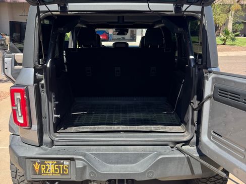 Used 2022 Ford Bronco Wildtrak image 11