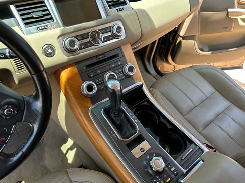 Used 2011 Land Rover Range Rover Sport HSE LUX AWD/4WD image 12