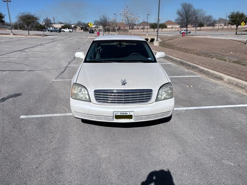 Used 2003 Cadillac De Ville Sedan image 2