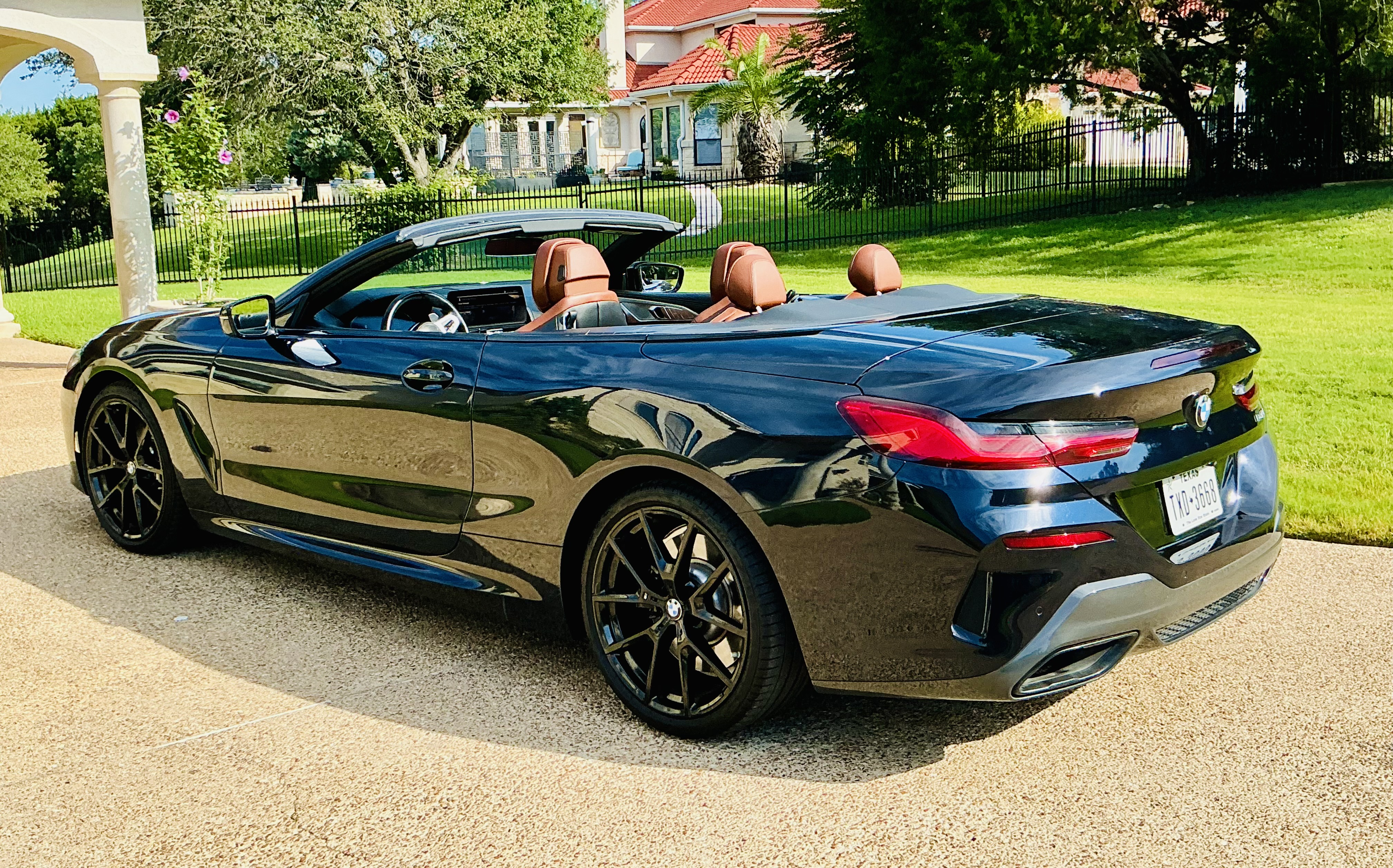 Used 2024 BMW 840i Convertible w/ Comfort Seating Package RWD image 23