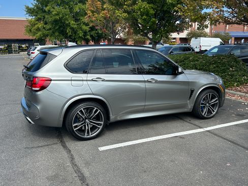 Used 2016 BMW X5 M image 6