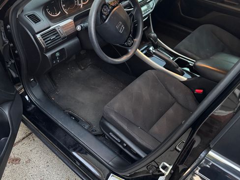 Used 2016 Honda Accord EX image 5