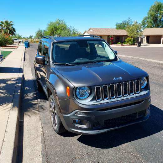 Used 2016 Jeep Renegade Latitude AWD/4WD image 10