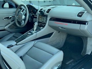 Used 2016 Porsche Cayman RWD image 8