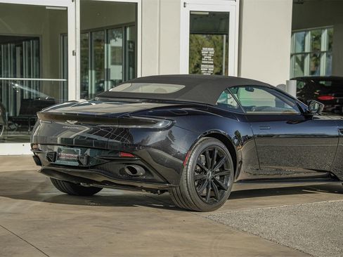 Used 2019 Aston Martin DB11 Volante Convertible 2D image 8