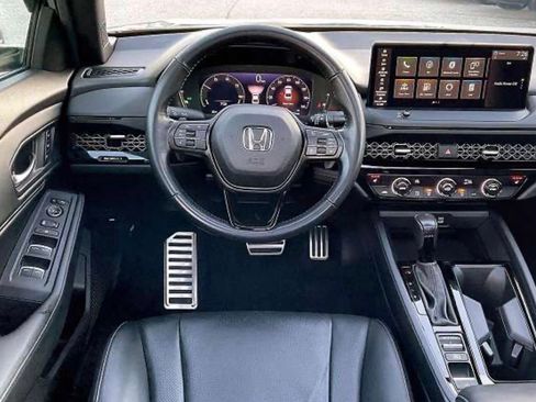 Used 2024 Honda Accord Sport image 8