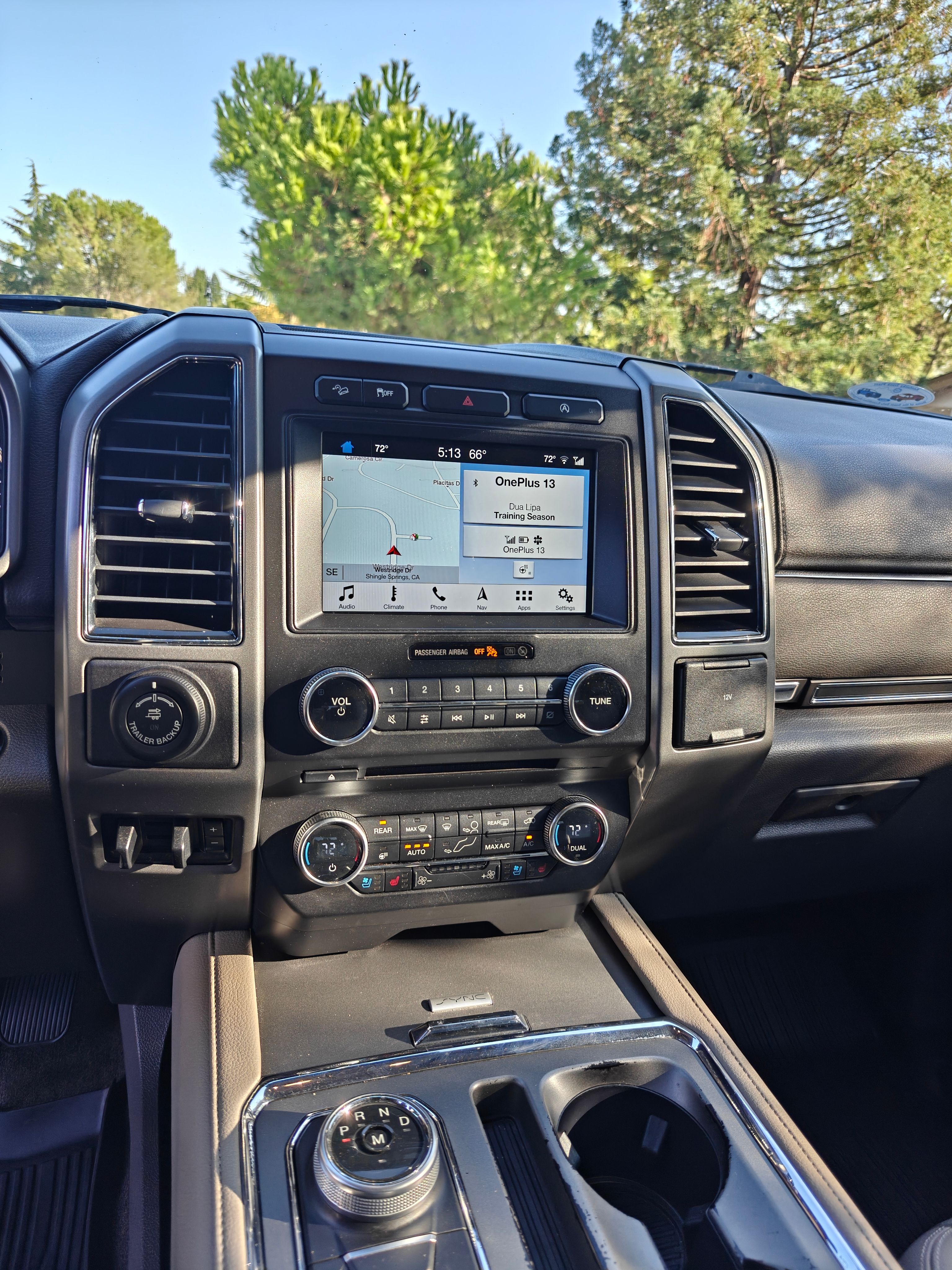 Used 2018 Ford Expedition XLT w/ Equipment Group 202A AWD/4WD image 14