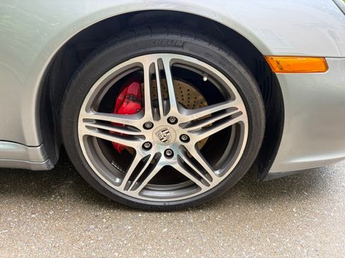 Used 2009 Porsche 911 Carrera 4S AWD/4WD image 18