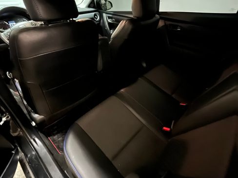 Used 2017 Toyota Corolla SE image 15