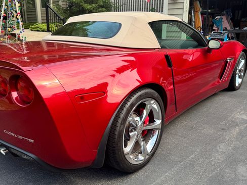Used 2012 Chevrolet Corvette Grand Sport w/ 3LT Preferred Equipment Group RWD image 4
