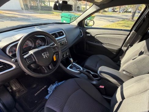 Used 2013 Dodge Avenger SE image 6