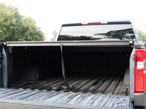 Used 2020 Chevrolet Silverado 1500 LTZ image 5