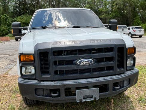 Used 2010 Ford F250 XLT RWD image 4