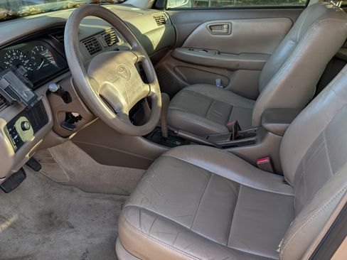 Used 2001 Toyota Camry LE image 15