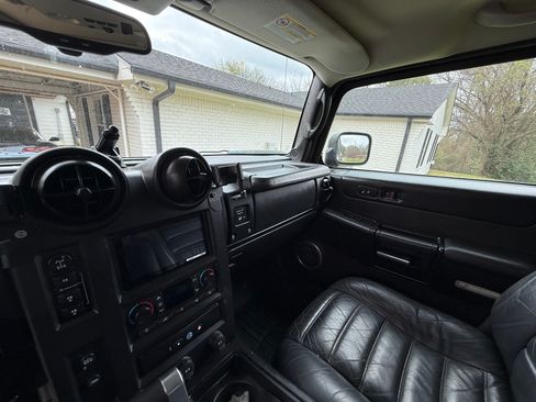 Used 2006 HUMMER H2 image 12