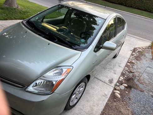 Used 2007 Toyota Prius FWD image 2