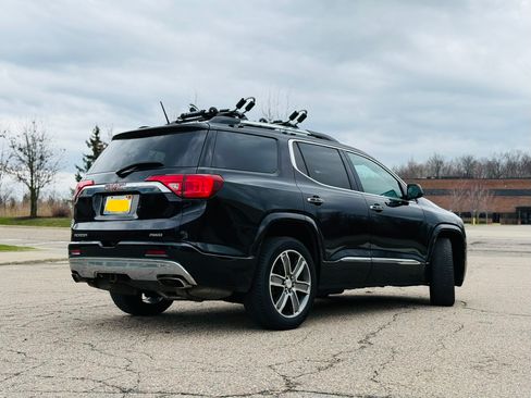 Used 2017 GMC Acadia Denali w/ Technology Package image 6