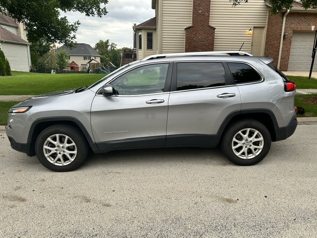 Used 2014 Jeep Cherokee Latitude AWD/4WD image 4