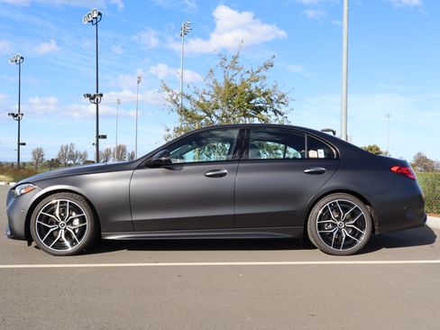 Used 2024 Mercedes-Benz C 300 Sedan image 2