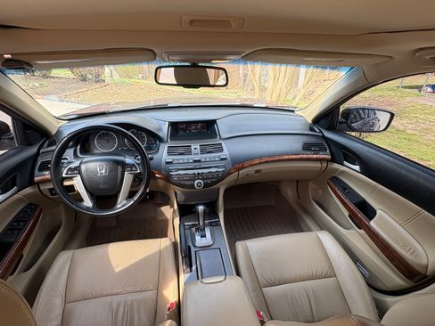 Used 2011 Honda Accord EX-L image 12