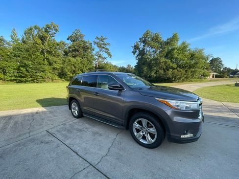 Used 2015 Toyota Highlander Limited FWD image 11