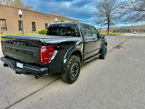 Used 2025 Ford F150 Raptor w/ Equipment Group 803A Raptor R image 8