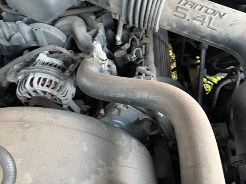 Used 2003 Ford F350 2WD Regular Cab DRW Super Duty image 9