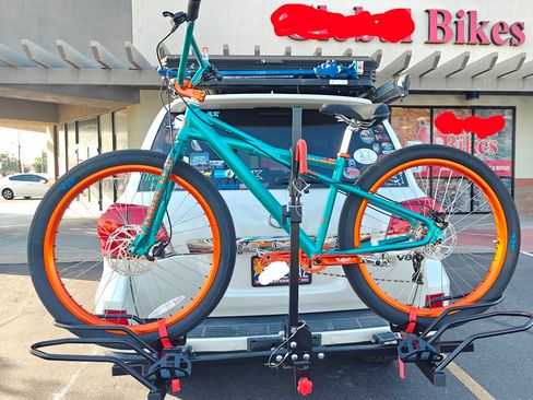 Used 2013 Toyota Land Cruiser image 19