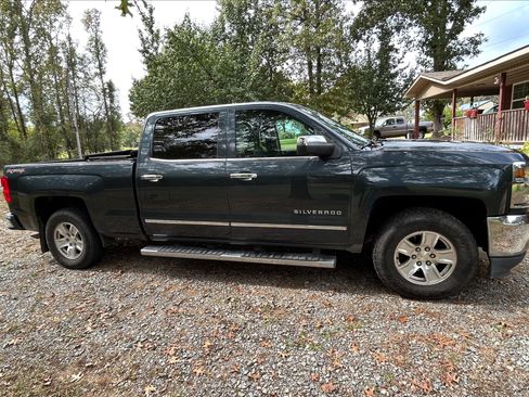 Used 2017 Chevrolet Silverado 1500 LTZ w/ Sport Package image 12