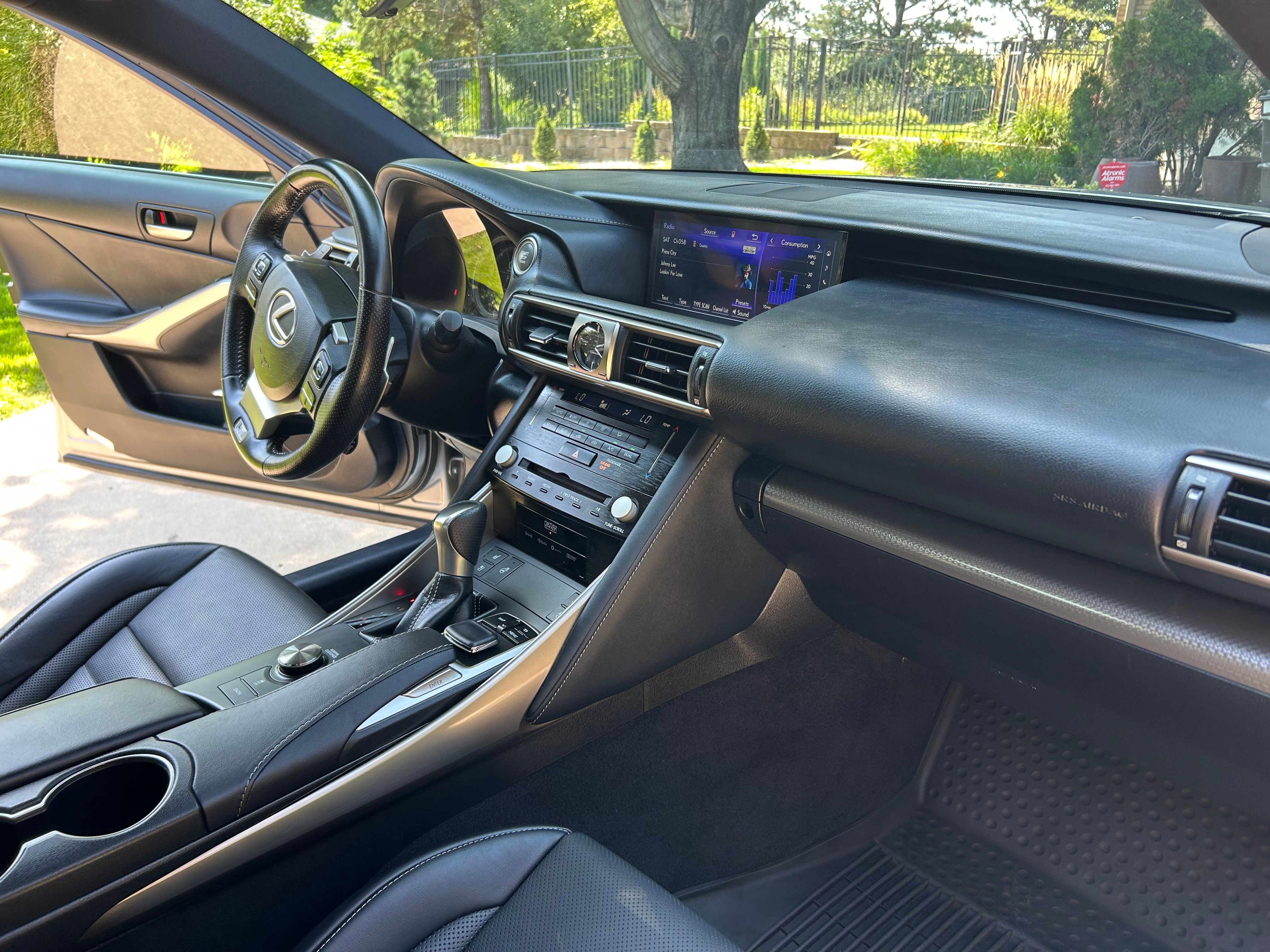 Used 2018 Lexus IS 350 F Sport w/ F Sport Package AWD/4WD image 16
