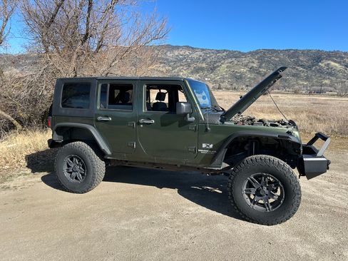 Used 2008 Jeep Wrangler Unlimited X AWD/4WD image 2