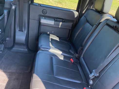 Used 2016 Ford F350 Lariat image 13