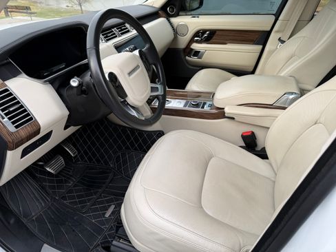 Used 2022 Land Rover Range Rover Westminster Edition image 6