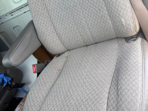 Used 2020 Chevrolet Express 2500 w/ Driver Convenience Package RWD image 4