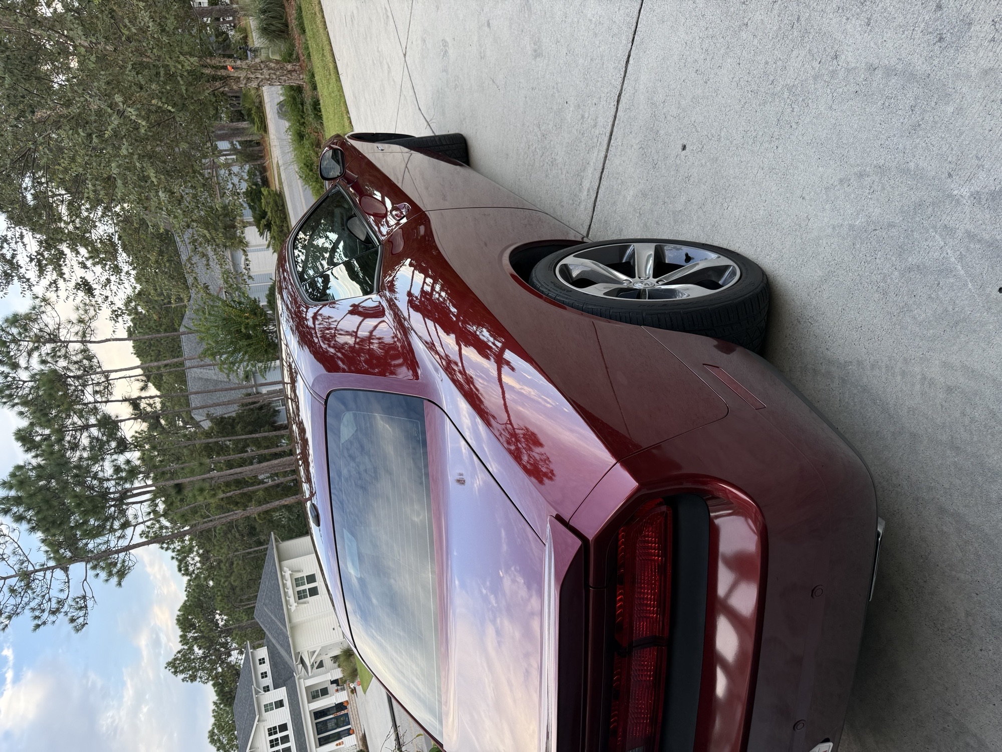 Used 2014 Dodge Challenger R/T RWD image 13