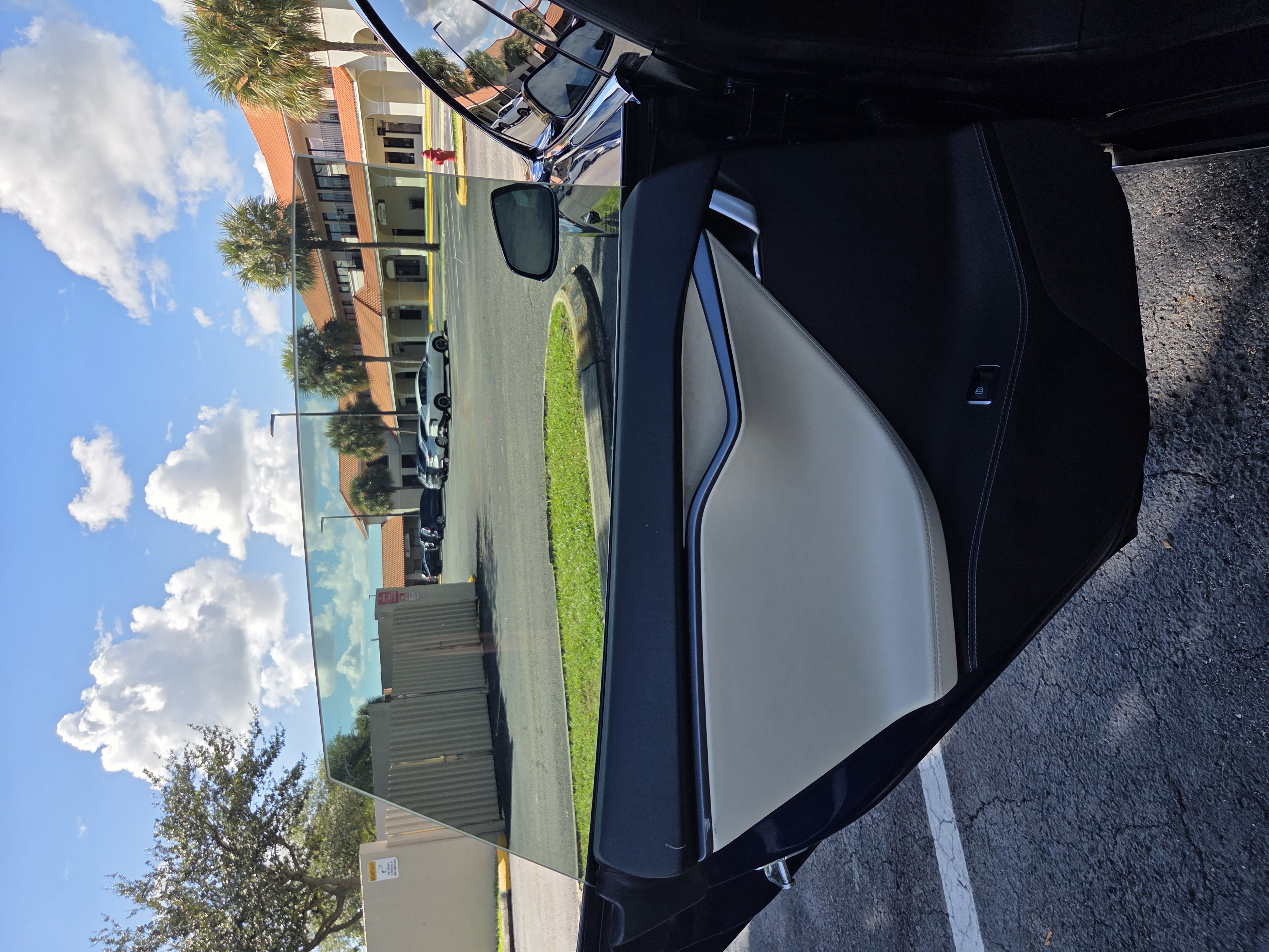 Used 2019 Tesla Model S Standard Range AWD/4WD image 13