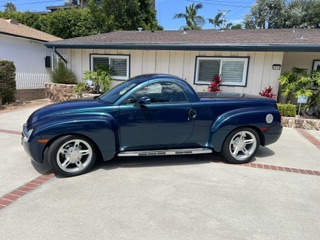 Used 2005 Chevrolet SSR w/ Preferred Equipment Group RWD image 10